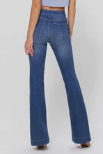 Load image into Gallery viewer, The "Jamie" Jeans - Mid Rise