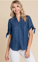 Load image into Gallery viewer, The &quot;Casey&quot; Top
