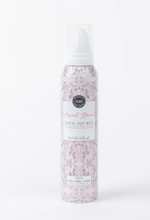 Load image into Gallery viewer, Bridgewater Candle Company - Sweet Grace Body Wash
