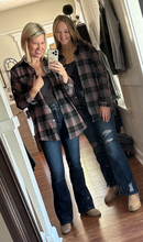 Load image into Gallery viewer, The &quot;Gretchen&quot; Pink Button Down
