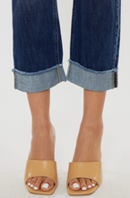 Load image into Gallery viewer, The &quot;Callie&quot; Kan Can Jeans
