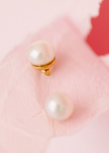 Load image into Gallery viewer, Sensitive Skin - Fresh Water Pearl Stud Earrings
